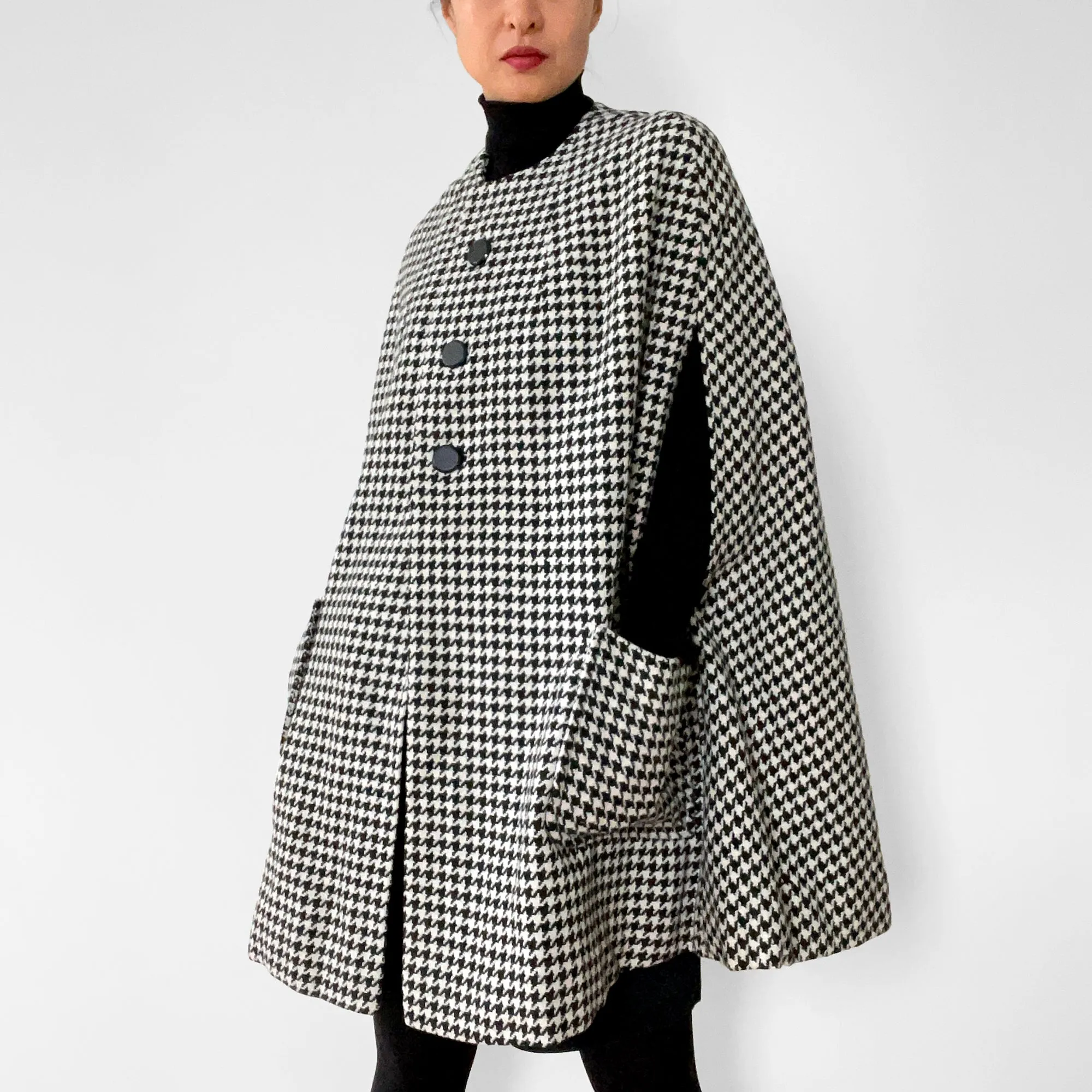 1960s Houndstooth Wool Faux-Fur Lined Cape