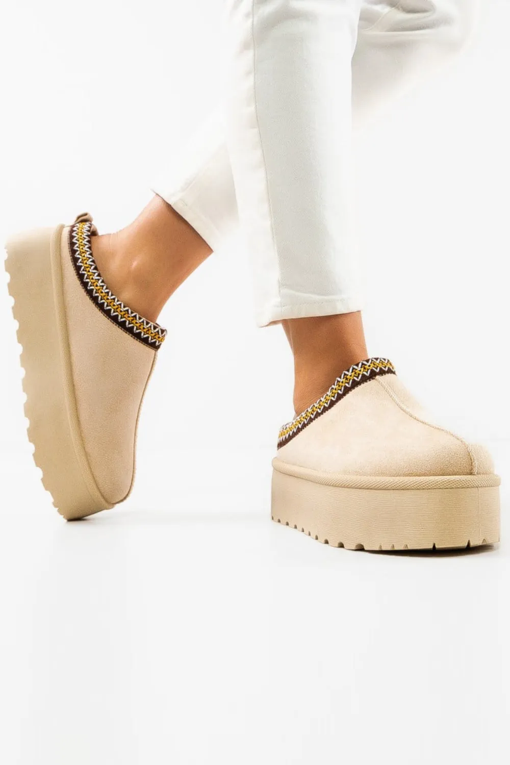 BEIGE EMBROIDED FLUFFY PLATFORM SLIPPERS AZTEC DETAIL FAUX FUR LINED ANKLE BOOTS
