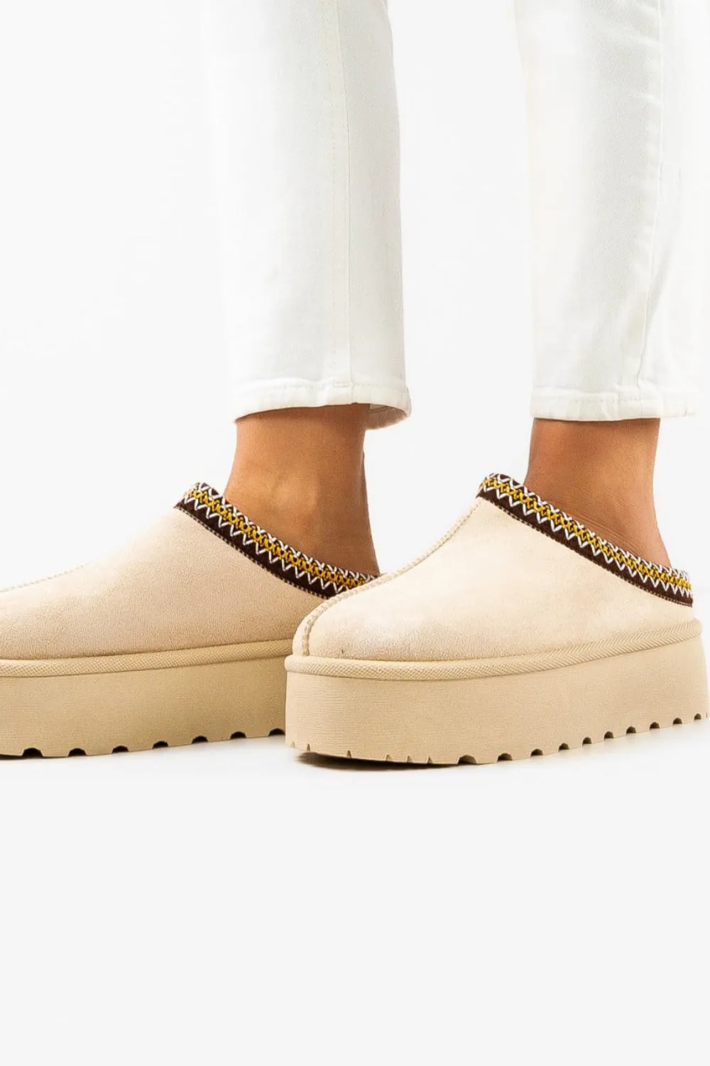 BEIGE EMBROIDED FLUFFY PLATFORM SLIPPERS AZTEC DETAIL FAUX FUR LINED ANKLE BOOTS