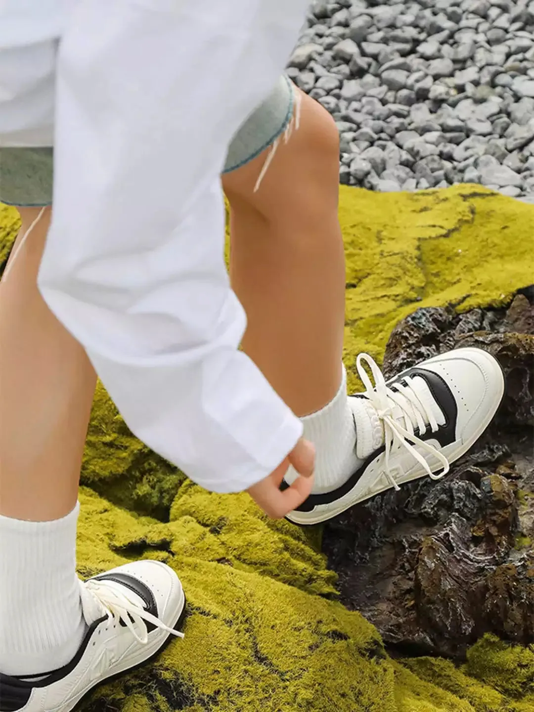Niceprimes Stylish Versatile White Sneakers