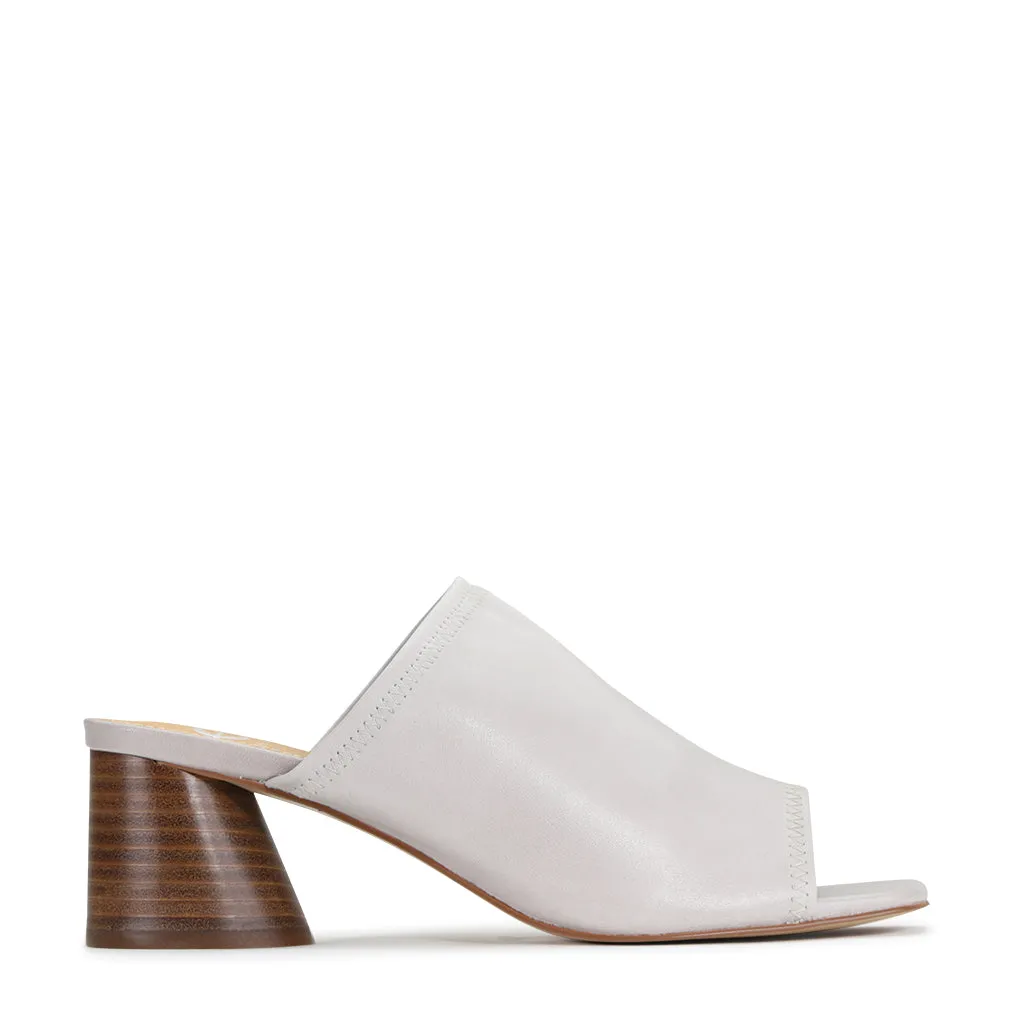 PETTI LEATHER HEEL SANDAL
